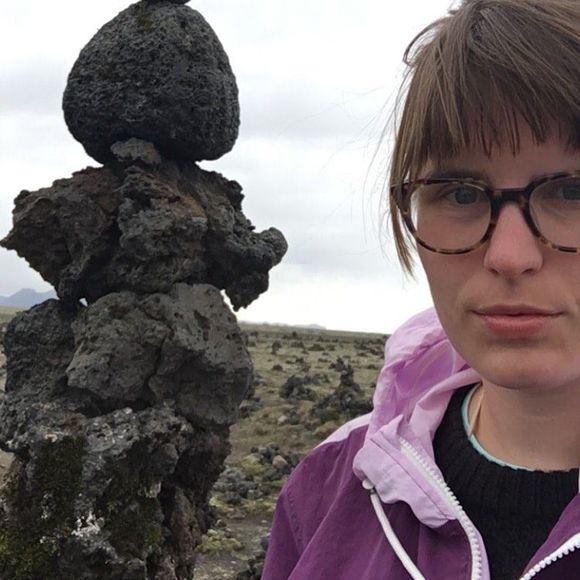 Meet your Posher, Cassandra - Picture 1 of 1